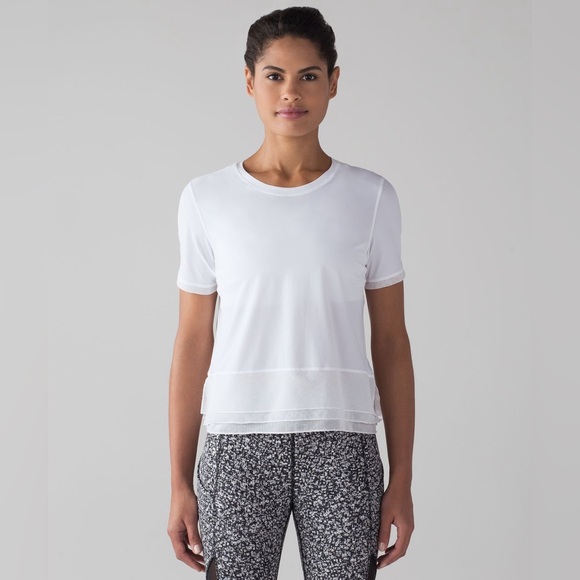 Lululemon Sole Training Short Sleeve White 6 - Picture 1 of 8